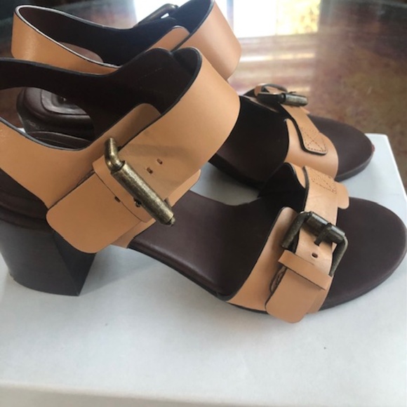 See By Chloe LIKE NEW IN BOX - Picture 4 of 8